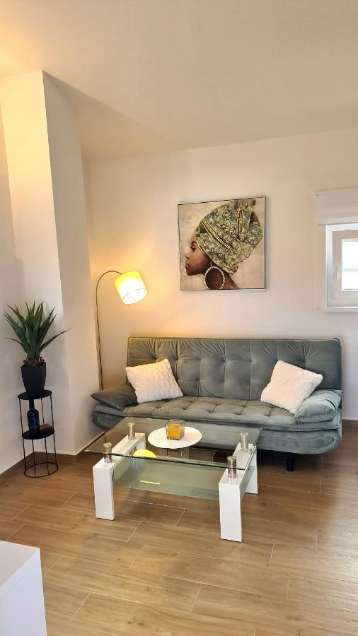 Family Oasis Apartment Zukve Vrsi Esterno foto