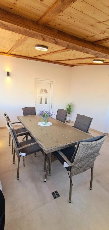 Family Oasis Apartment Zukve Vrsi Esterno foto